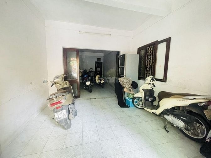 Nguyên Hồng – Ba Đình – Ô TÔ Tránh – 67 M2 – 3 T – MT 5.4 M – Giá 15.7