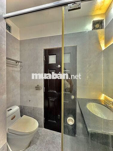 CĂN HỘ CỬA SỔ TRỜI - BẾN THÀNH Q1 - 8TR