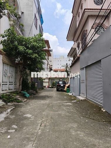 Nhà nhỏ riêng biệt DT 24m2, hẻm 6m, gần mặt tiền Nguyễn Xí, Q.BT