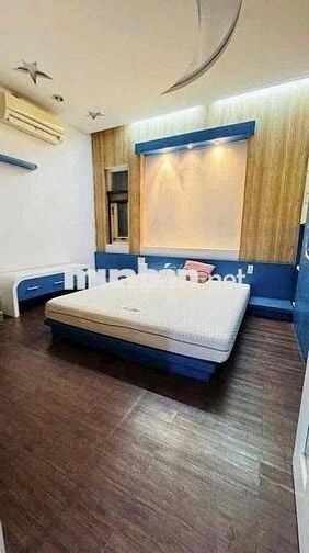 🏠 Cho thuê Biệt Thự có sân vườn mặt tiền đường nội bô P10 Q6