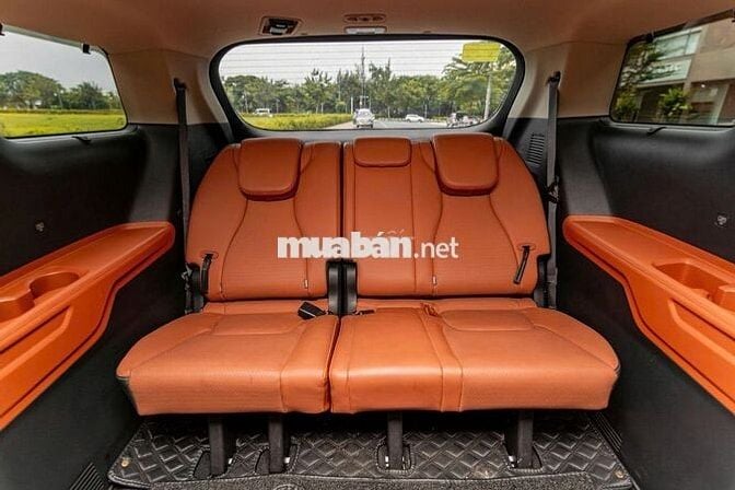 Kia Carnival 2023 Signature 3.5G - 47000 km