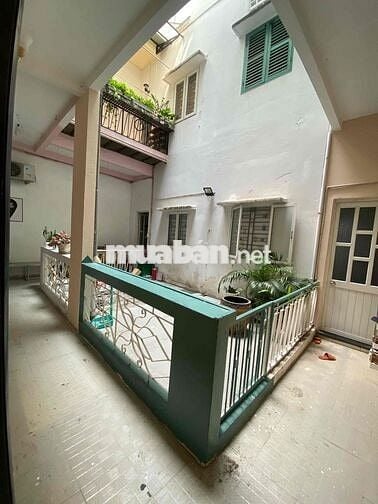 Cho Thuê mặt bằng kinh doanh giá rẻ tại trung tâm quận 1