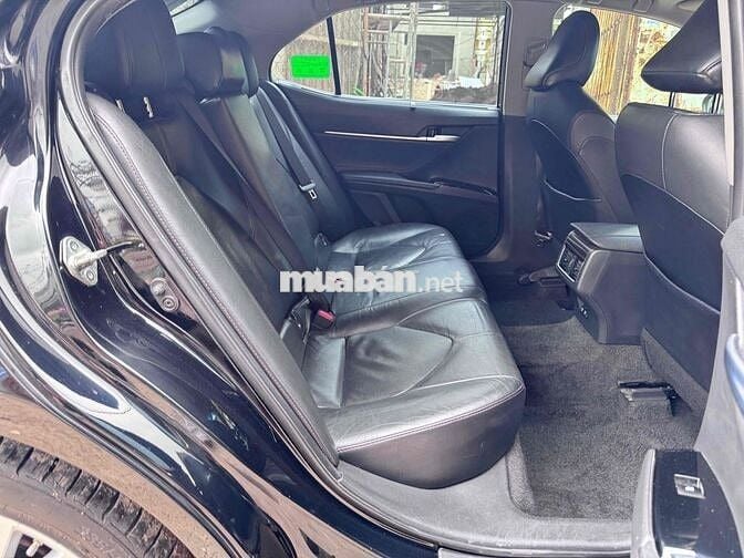 Bán Toyota Camry 2020 2.5Q hỗ trợ bank