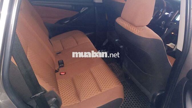 25.000 km. Toyota Innova 2018 Bạc