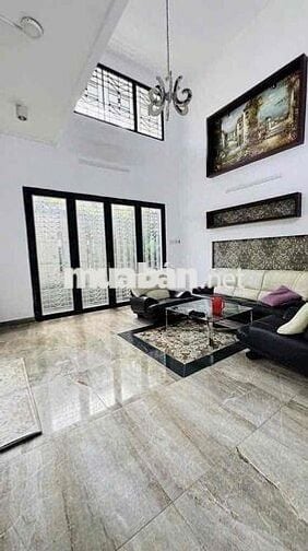 🏠 Cho thuê Biệt Thự có sân vườn mặt tiền đường nội bô P10 Q6