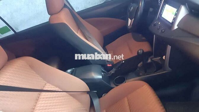 25.000 km. Toyota Innova 2018 Bạc