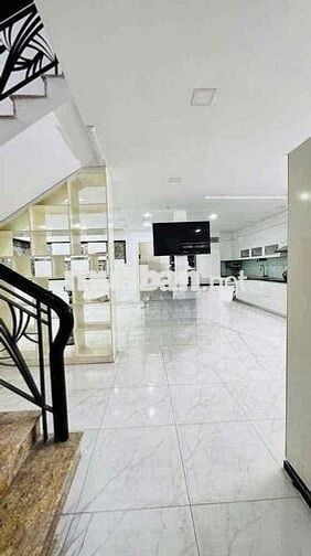 🏠 Cho thuê Biệt Thự có sân vườn mặt tiền đường nội bô P10 Q6