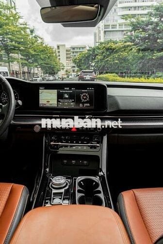 Kia Carnival 2023 Signature 3.5G - 47000 km