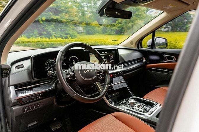 Kia Carnival 2023 Signature 3.5G - 47000 km