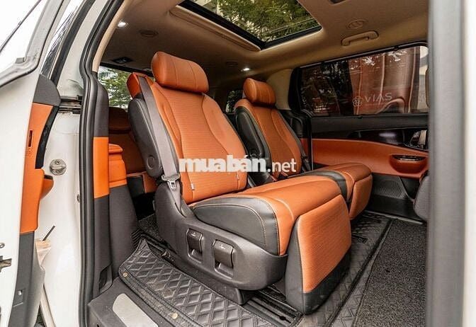 Kia Carnival 2023 Signature 3.5G - 47000 km