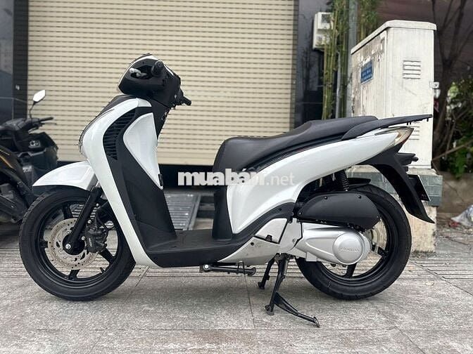 Honda SH 125 Nhập Ý Sporty Trắng