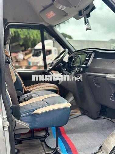 Transit 2024 Lên đủ dồ xe bán tại Đại Lý Ford