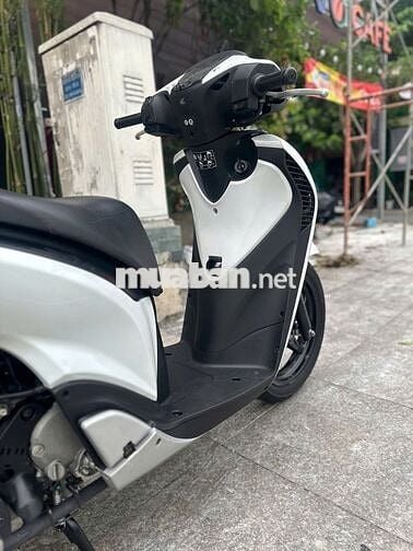 Honda SH 125 Nhập Ý Sporty Trắng