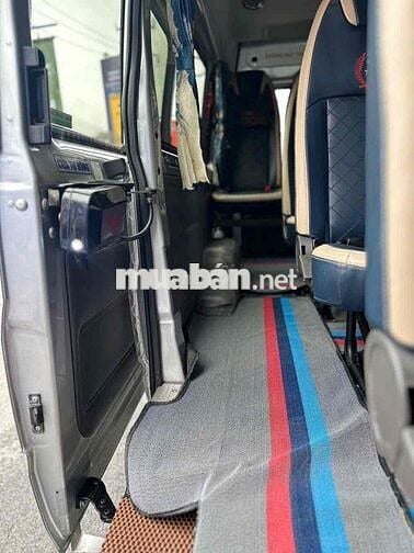 Transit 2024 Lên đủ dồ xe bán tại Đại Lý Ford