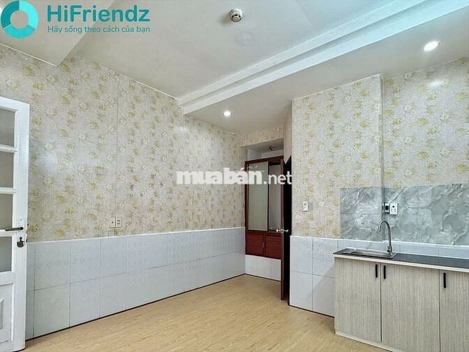 PHÒNG TRỌ 25M2 MẶT TIỀN ĐƯỜNG PHẠM HÙNG Q8