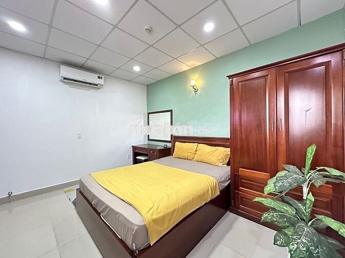 NGAY NHÀ THI ĐẤU PHÚ THỌ,GẦN ĐH BÁCH KHOA ,PHÒNG 25M2 THANG MÁY BẢO VỆ