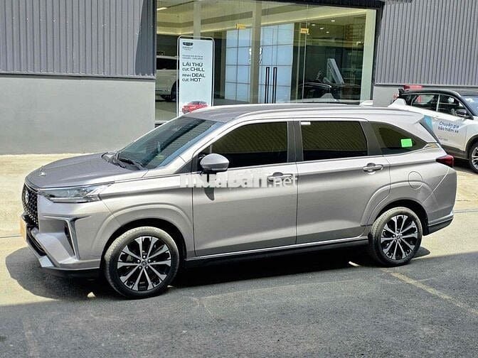 Toyota Veloz Cross 2022 CVT Top 19.000km