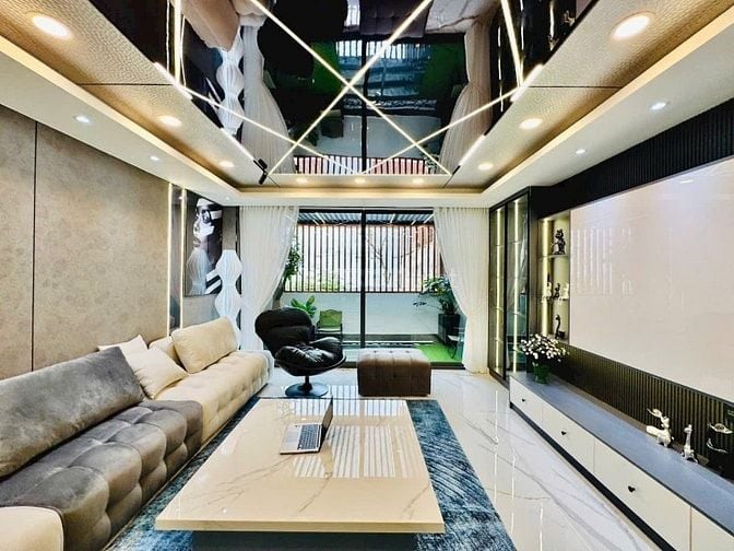 BÁN NHÀ CHÍNH CHỦ MẶT HỒ LÂM DU, LONG BIÊN, 5 TẦNG DT 110M, HƠN 30 TỶ