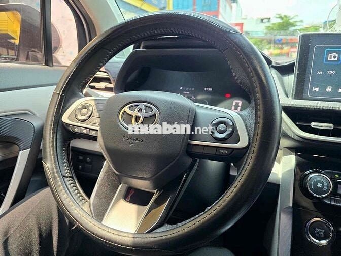 Toyota Veloz Cross 2022 CVT Top 19.000km