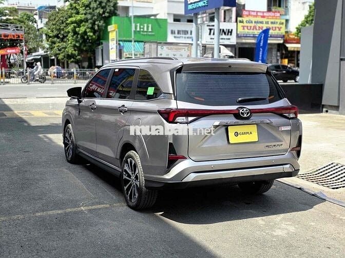 Toyota Veloz Cross 2022 CVT Top 19.000km