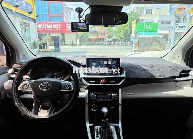 Toyota Veloz Cross 2022 CVT Top 19.000km