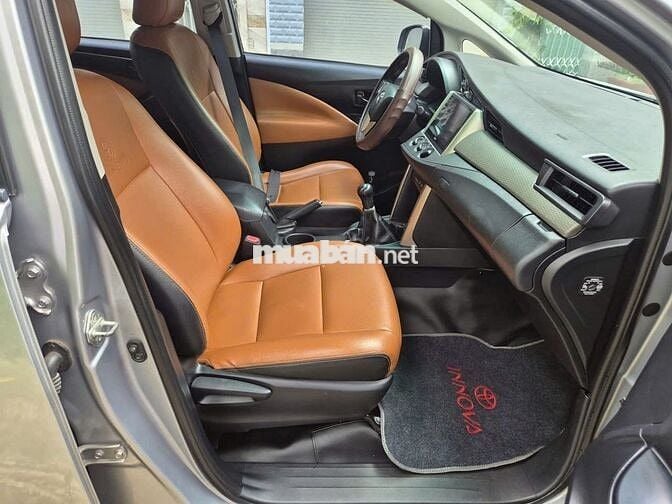 Innova 2016MT (mẩu mới) gia đình sử dụng mới 95%.