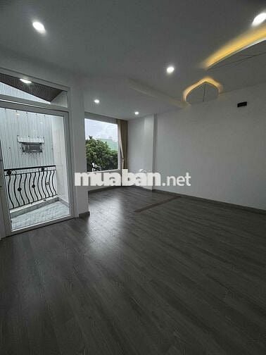 CỰC HIẾM LÔ GÓC TT HẢI CHÂU ĐN 3,5 TẦNG 3 NGỦ 4WC