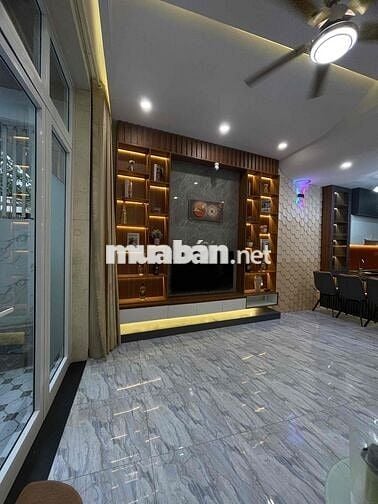 CỰC HIẾM LÔ GÓC TT HẢI CHÂU ĐN 3,5 TẦNG 3 NGỦ 4WC