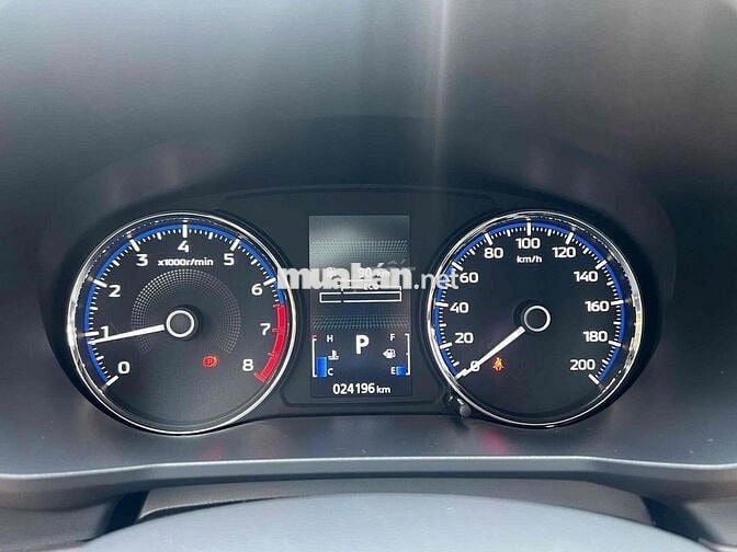 Xpander 2024 Premium 1.5 AT - 24000 km  siêu mới