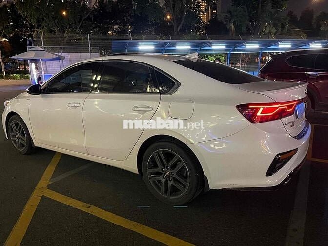 KIA Cerato Premium 2.0AT ĐK2020 Trắng 475 có TL