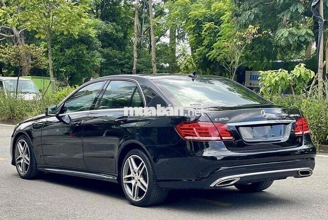E250 AMG đen/kem 2015
