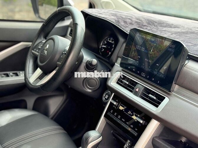 Xpander 2024 Premium 1.5 AT - 24000 km  siêu mới