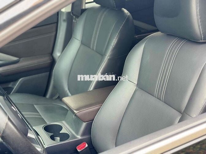 Xpander 2024 Premium 1.5 AT - 24000 km  siêu mới