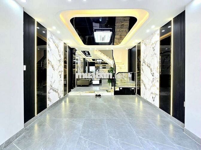 Nhà cần bán đường xe hơi gần Phú Mỹ Hưng quận 7