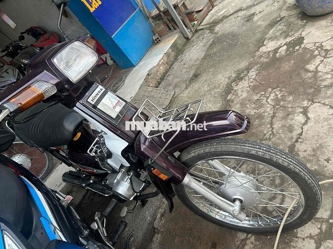 Honda Dream Thái 2024 màu Nâu