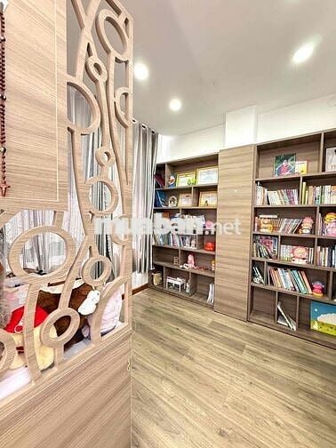 Bán nhà 3 tầng sổ hồng nội thất cao đẹp KĐT Vĩnh Điềm Trung giá 8 tỷ 5