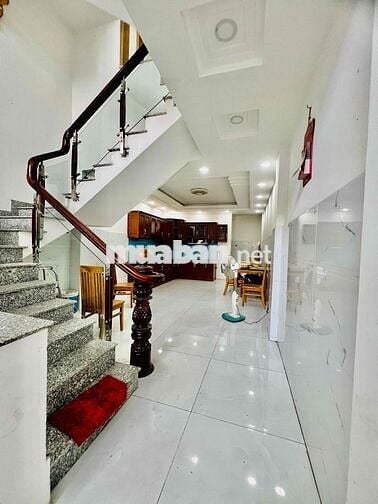 Nhà Mới Sạch Sẻ DT 4x18 1Trệt 1Lửng 2Lầu 4Pn 4Wc Hẻm Xe Tải Hợp Online