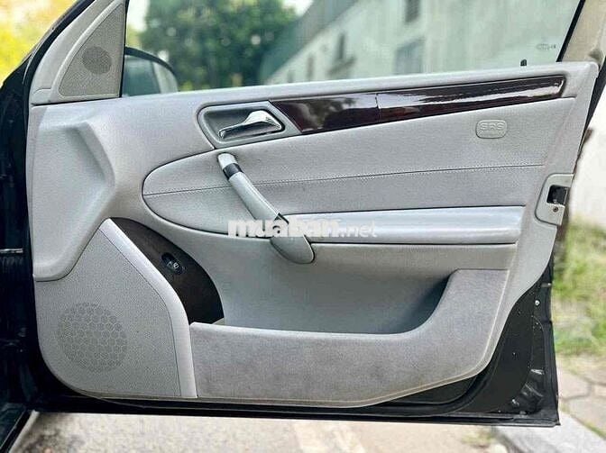 Mercedes Benz C Class 2001 C200K AT - 24000 km