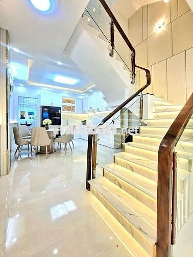 BÁN NHÀ XE HƠI CHẠY NGANG NHÀ - MẶT TIỀN HẼM CHÍNH KINH DOANH ĐƯỢC