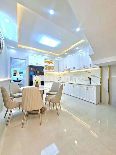 BÁN NHÀ XE HƠI CHẠY NGANG NHÀ - MẶT TIỀN HẼM CHÍNH KINH DOANH ĐƯỢC