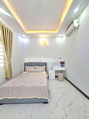 BÁN NHÀ XE HƠI CHẠY NGANG NHÀ - MẶT TIỀN HẼM CHÍNH KINH DOANH ĐƯỢC