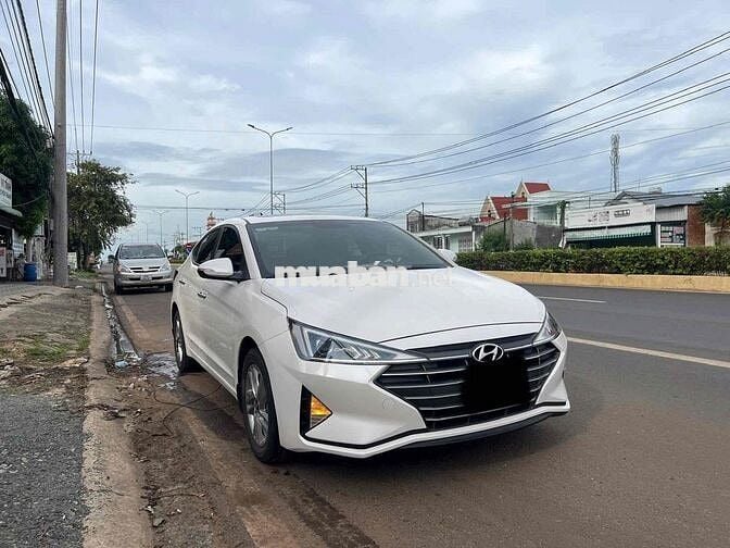 Hyundai Elantra 2020 1.6 AT - 20000 km