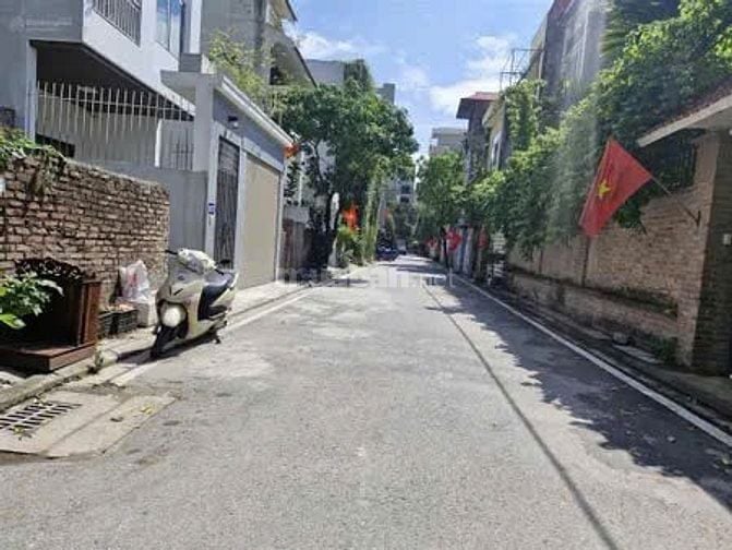 Bán Đất Mặt Phố Tư Đình Long Biên, 130m² MT 8m, Kinh Doanh, Hơn 30 Tỷ