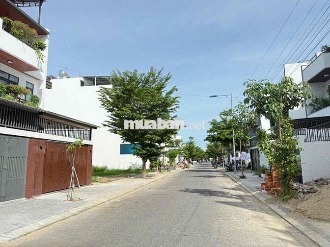 Bán nhà mới 3 tầng nội thất siêu đẹp KĐT Mỹ Gia giá 8 tỷ 650.