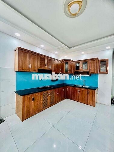 Nhà Mới Sạch Sẻ DT 4x18 1Trệt 1Lửng 2Lầu 4Pn 4Wc Hẻm Xe Tải Hợp Online