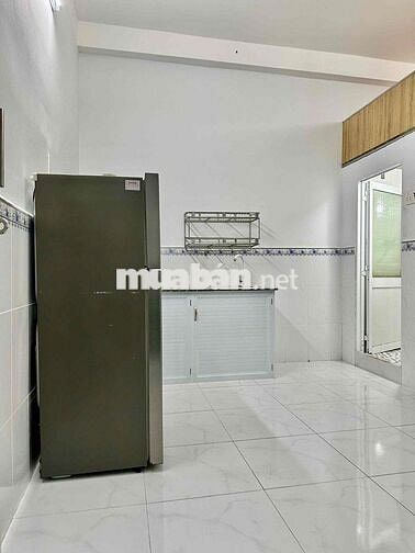 PHÒNG TRỆT SIÊU RỘNG NGAY CHỢ BÀ HOM GIÁP THUẬN TIỆN QUA QUẬN 5