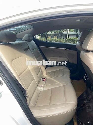 Hyundai Elantra 2020 1.6 AT - 20000 km