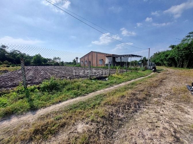 Hơn 1700m2 có thổ cư. Ngay KCN Phước Đông. 4,56 tỷ 