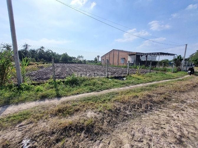 Hơn 1700m2 có thổ cư. Ngay KCN Phước Đông. 4,56 tỷ 