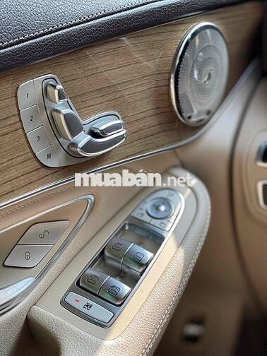 GLC300 Coupe 4Matic nk Đức 2019